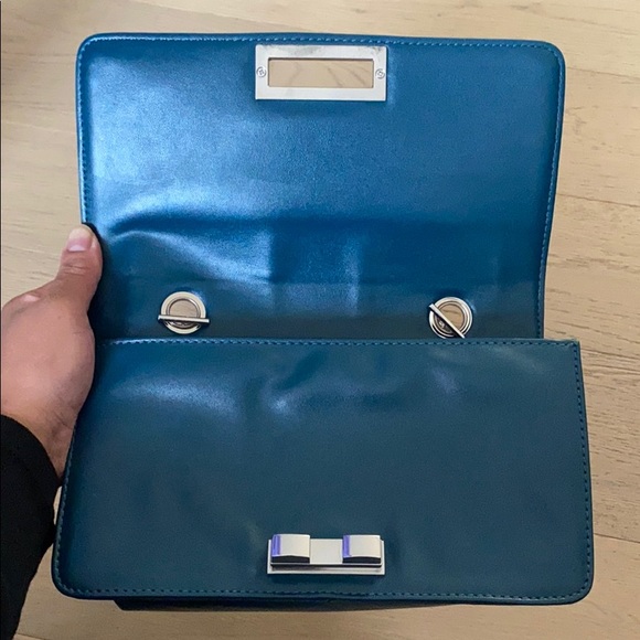 Armaani Exchange Crossbody bag Brand New - Picture 3 of 5